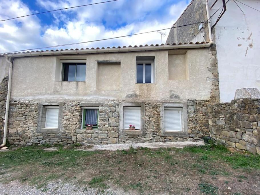 Gite A La Ferme Avec Jacuzzi Et Sauna Villefloure Exterior photo